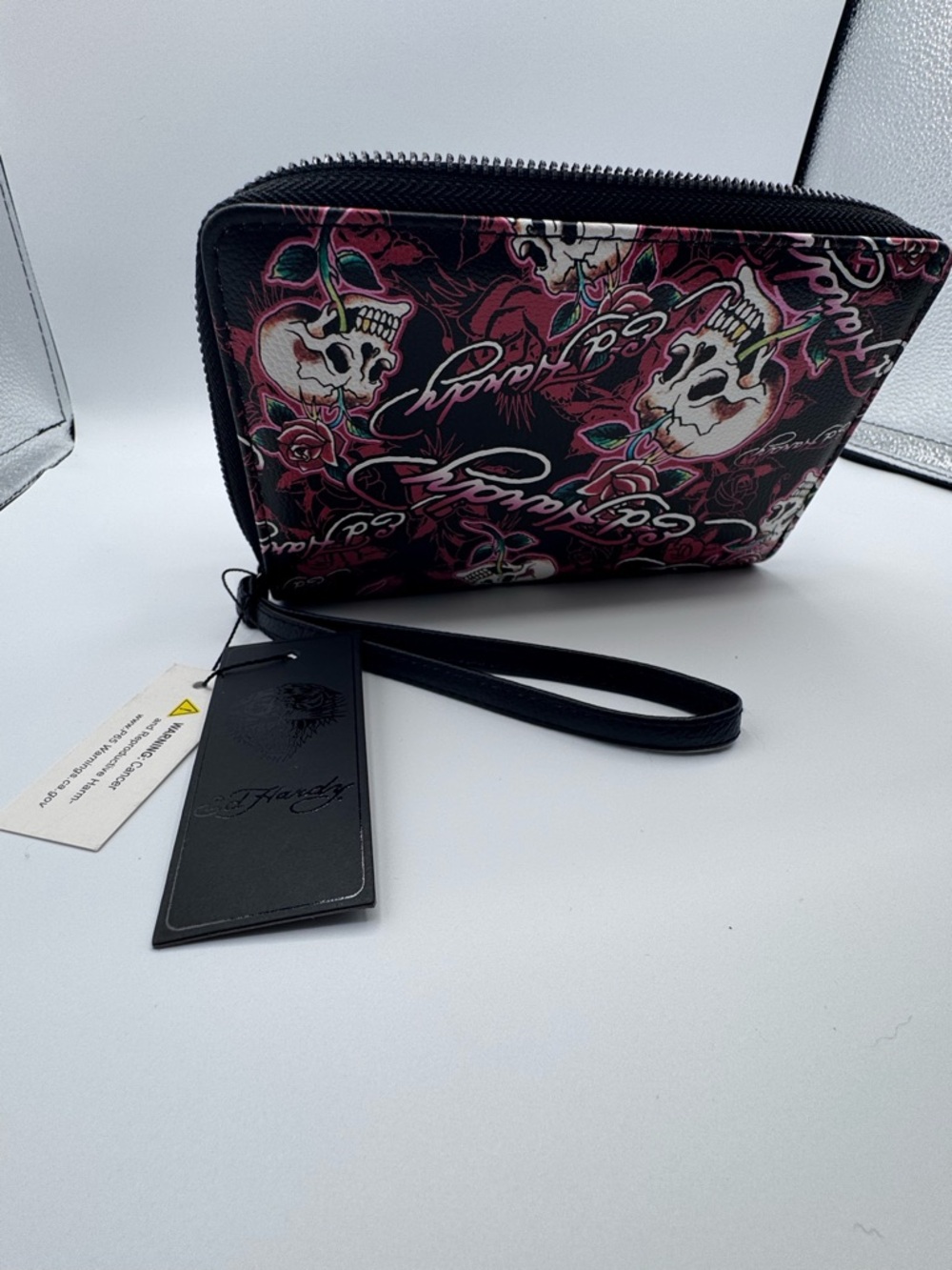 Ed Hardy Black & Red Skull-and-Rose Wristlet Wallet - Picture 6 of 6